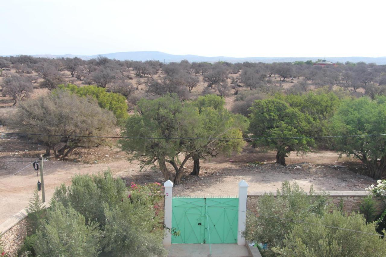 לינה וארוחת בוקר אסאוירה Les Jardins Fleuris מראה חיצוני תמונה